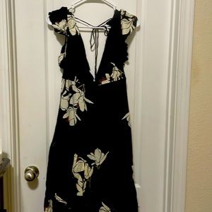 Black & cream cotton dress.